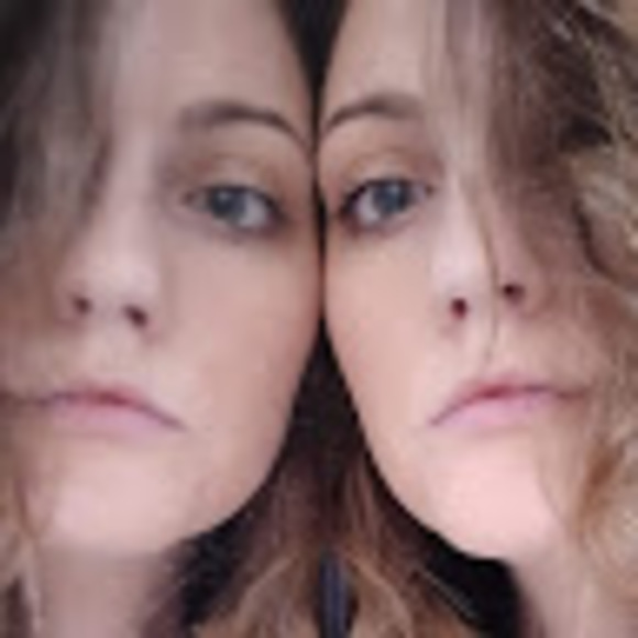 Meet your Posher, Melissa - Picture 1 of 1